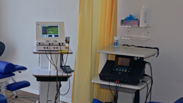Ultraschall und Elektrotherapie